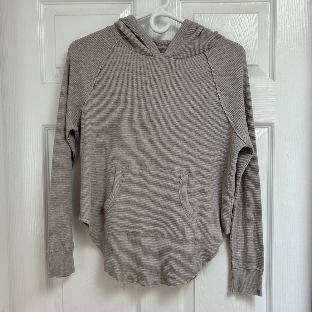 Aritzia TNA Hoodie